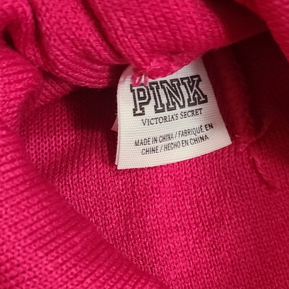 Victoria Secret Pink Logo Pompom Beanie - Picture 3 of 3